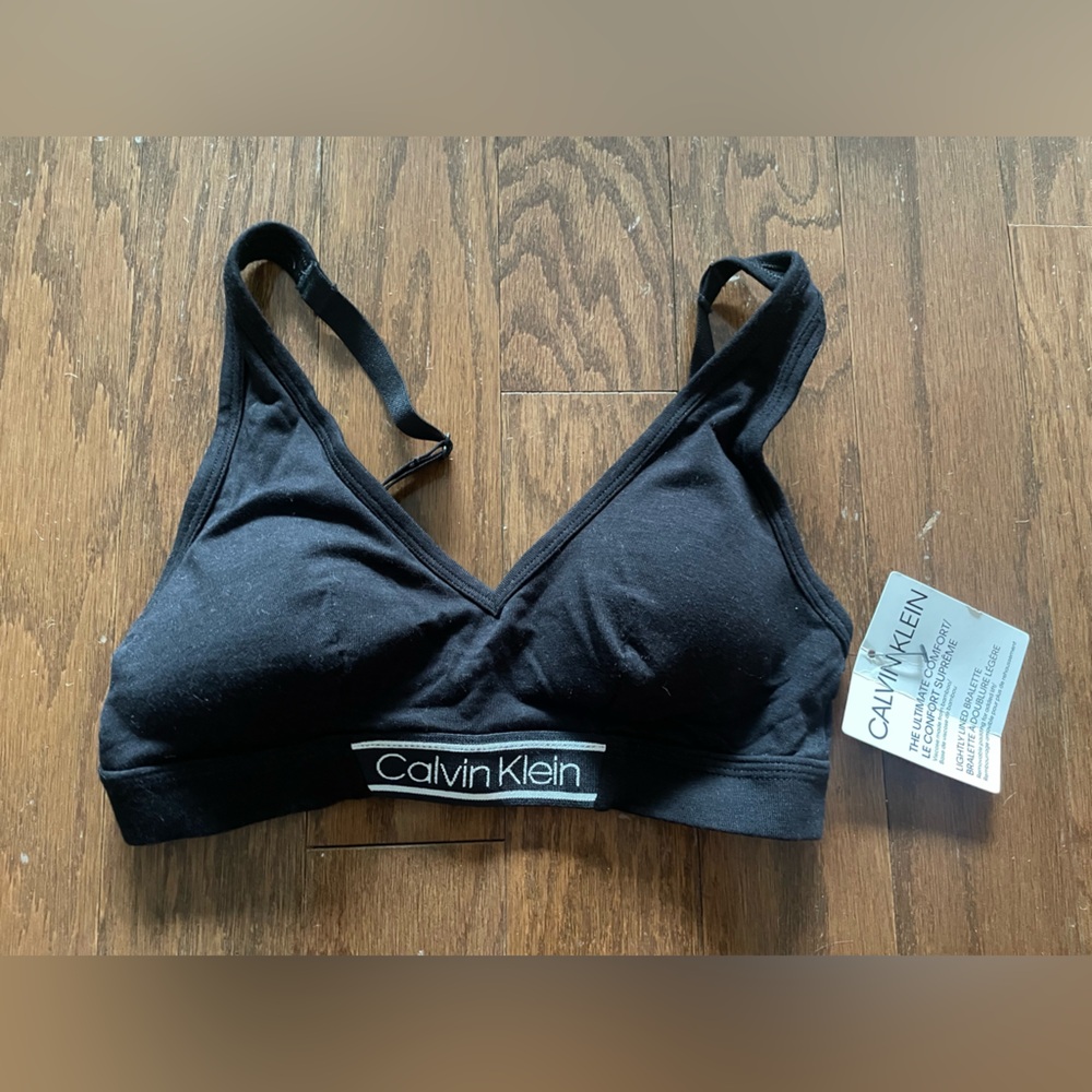 NWT Calvin Klein Black Sports Bra